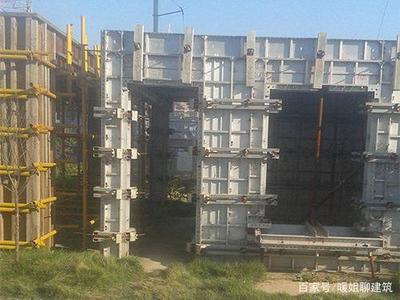 簡單幾句告訴你什么叫預制清水混凝土掛板和他的幾點優點